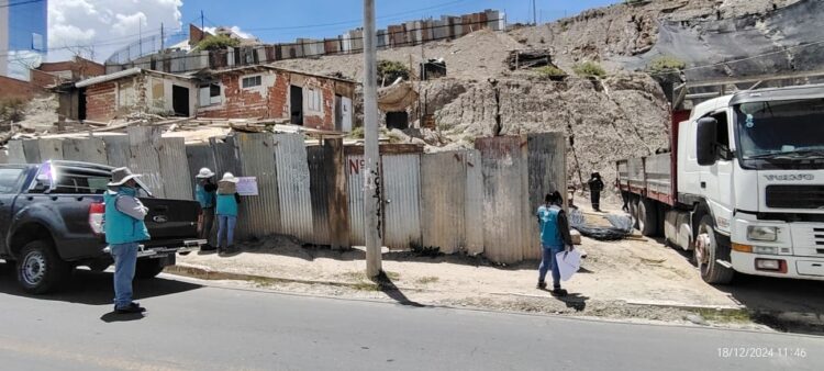 La Alcaldía de La Paz volvió a paralizar los trabajos en terreno.
