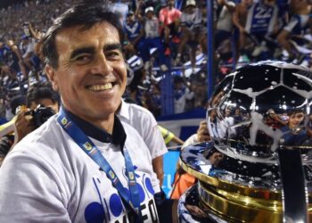 Gustavo Quinteros, el DT argentino que festejó en Bolivia y Ecuador antes que en su casa