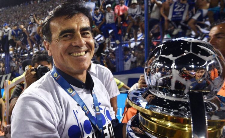 Gustavo Quinteros, el DT argentino que festejó en Bolivia y Ecuador antes que en su casa