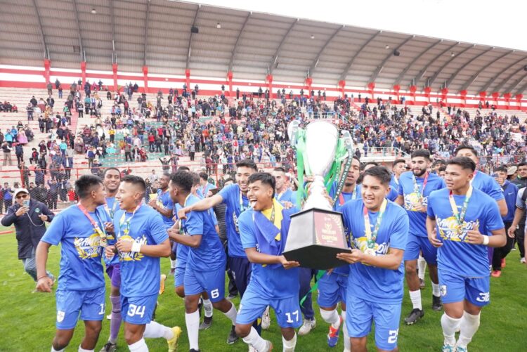 ¡Bienvenido ABB!, felicitan los clubes paceños al nuevo ascendido