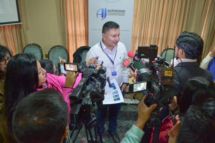 En 2024, la AJ intervino 73 casas de juego ilegal y decomisó 464 equipos