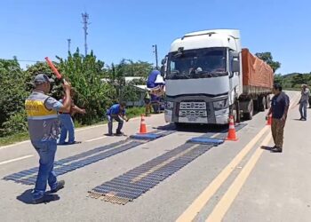 Habilitan una balanza para pesar camiones y evitar hundimientos