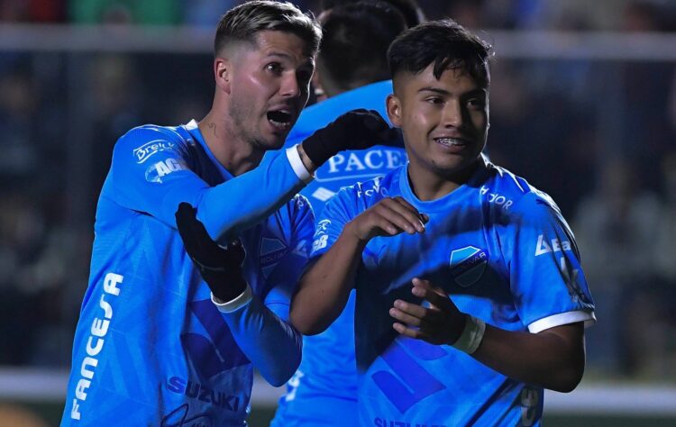 A ritmo de goleada, Bolívar se prueba el traje de campe…
