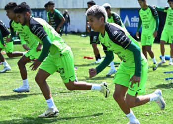 Sin Ramiro Vaca y con equipo diferente, la Selección Boliviana viaja a Guayaquil