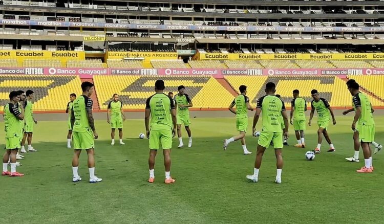 La Selección de Bolivia visita a la calurosa Guayaquil