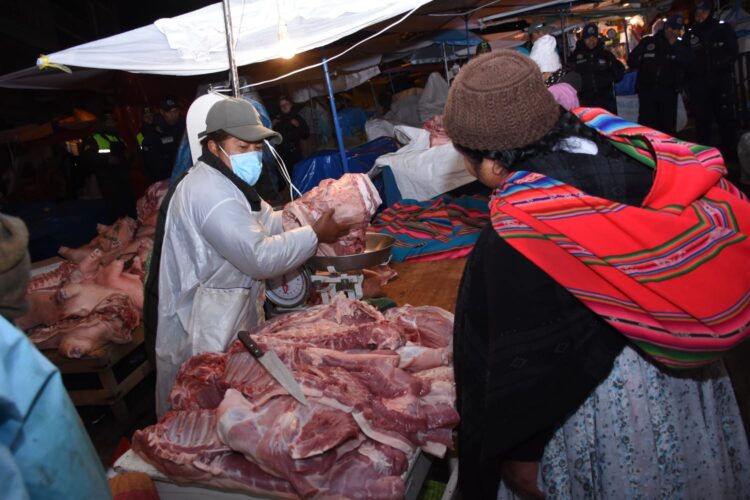Precio y peso, en La Paz se intensifica el control de la carne de cerdo