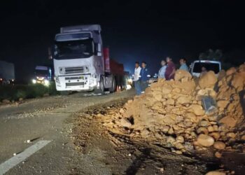Tres personas mueren en un accidente de tránsito en Santa Cruz