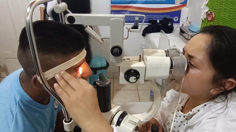 El Ministerio de Salud realizará 15 cirugías oculares por día en Pando