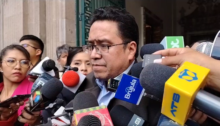 Siles anuncia que se solicitó información a Argentina sobre denuncia contra Evo