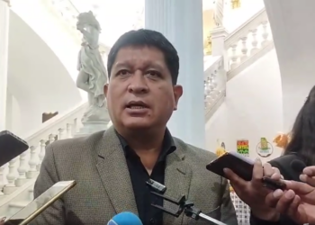 Legisladores evistas analizan su participación en la marcha contra los ‘autoprorrogados’ en Sucre
