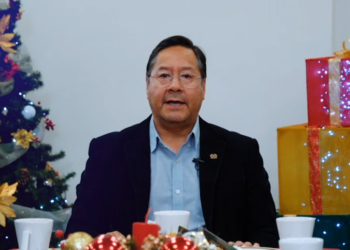 Arce agradece el esfuerzo del pueblo para vencer a la convulsión y avanzar hacia una Bolivia próspera