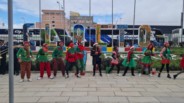 Sábado de Desfile Navideño en El Alto, 51 grupos se preparan
