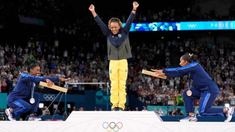 Biles postrada ante Andrade, la estrella brasileña de la gimnasia