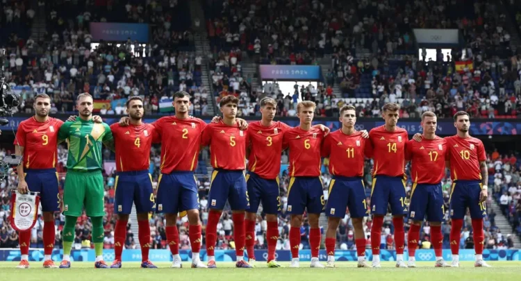 Una España con caras nuevas busca en Dinamarca el liderato de grupo