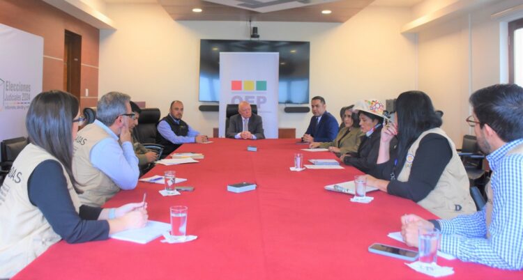 Misión de Observación Electoral de la OEA se reunió con Diputados, Fiscalía General, TCP y TSE