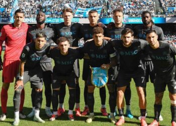 Atalanta vence 3-0 en casa del líder Napoli con doblete de Lookman