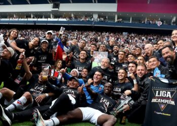 Liga de Quito se consagra bicampeón del fútbol ecuatoriano