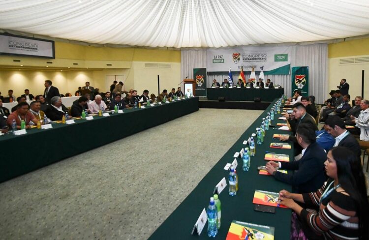 FBF sugiere a los clubes firmar contratos en moneda boliviana