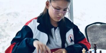 Luciana Huaynoca, la promesa del ajedrez de Oruro
