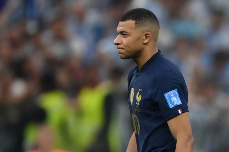 ‘Es mejor así’, dice Deschamps tras no convocar a Mbappé
