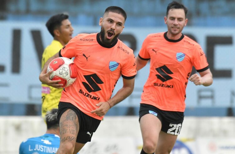 Bolívar da otro paso al título, derrota 3-1 a San Antonio