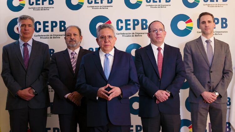 CEPB advierte difícil situación económica y resalta que Bolivia puede superarla