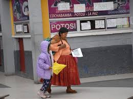 ¿Cómo tramitar permisos de viajes de menores de edad? En La Paz hay tres opciones