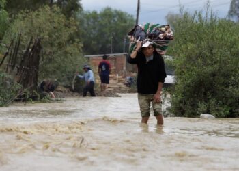 El Senamhi emite alerta Roja por desbordes de ríos debido a las lluvias.