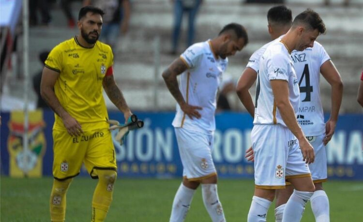 Real Santa Cruz desciende de la División Profesional, tras triunfo de Royal Pari