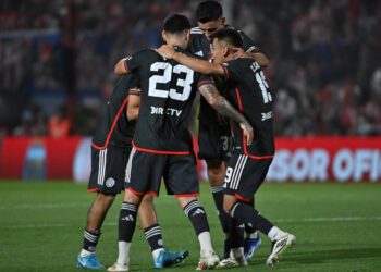 River gana un partidazo y Boca renace a puro gol