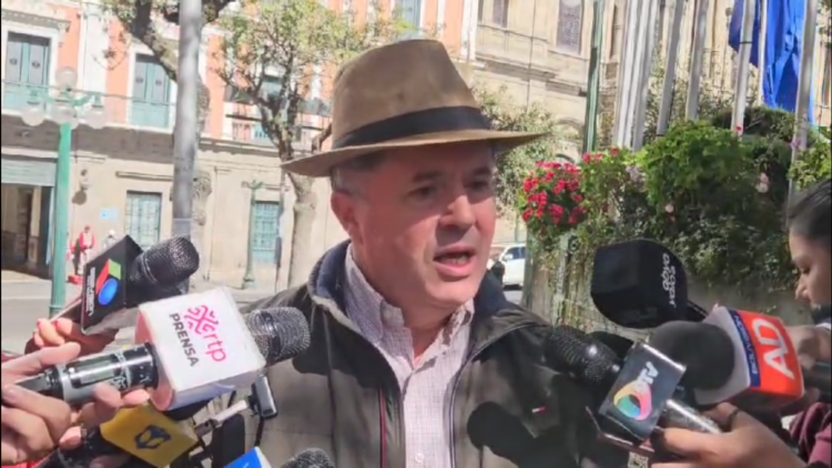 Roca considera que ‘Luis Arce no es un candidato en las encuestas’