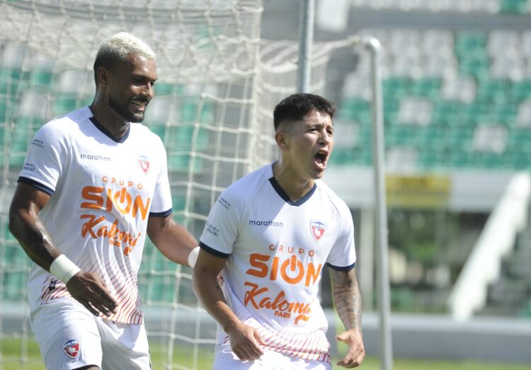 Totora Real Oruro cae 4-0 ante Royal Pari por el indirecto