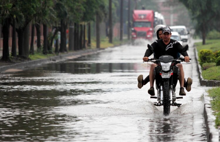 Alerta: lluvias y tormentas eléctricas se pronostican en cinco departamentos