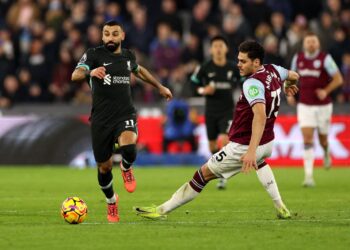 Salah dice que su renovación con el Liverpool ‘está aún lejos’