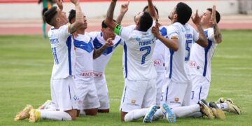 GV San José trepa al podio, derrota 4-1 a FC Universitario