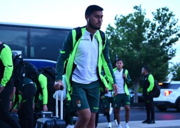 Terrazas no jugará ante Venezuela y Chile, está rumbo a Argelia