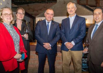 Tradicional degustación de vinos argentinos