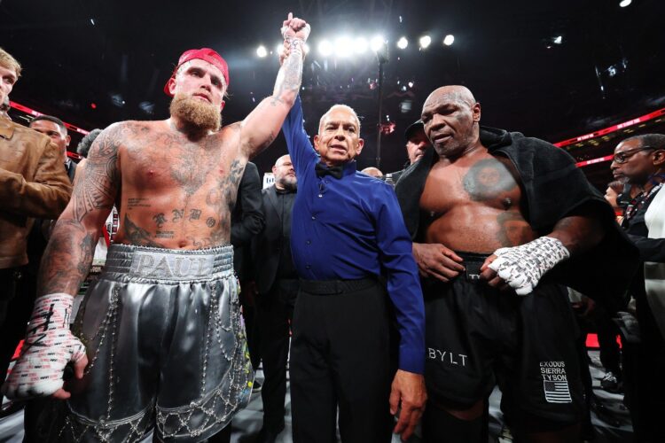 Tyson pierde ante el ‘youtuber’ Paul en un fallido regreso al ring