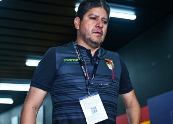 Villegas: ‘Con el penal, el gol y la expulsión nos vinimos abajo’