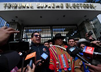 El Pacto de Unidad se traslada a Sucre para presionar al TCP por las acciones constitucionales interpuestas