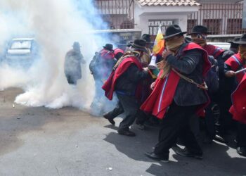 Tras enfrentamientos en marcha de campesinos, Del Castillo dice que hay siete policías y dos civiles heridos