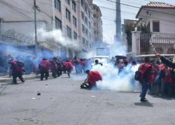 Evo a Arce y Choquehuanca: ‘La sede sindical no es un puesto policial’
