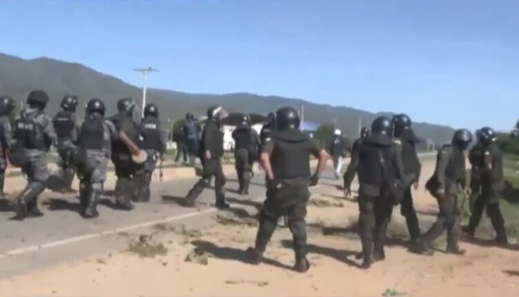 Pobladores de los valles cruceños se alistan para despejar el bloqueo en Mairana