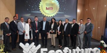 Ecofuturo recibe premio internacional por mejores prácticas de protección al cliente