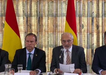 Tuto Quiroga, Mesa, Doria Medina y Camacho sellan el compromiso por ‘una oposición unida’