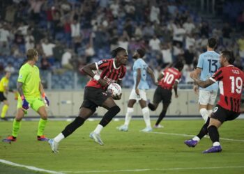 El AC Milan sigue sin despegar, Napoli respira gracias a Lukaku