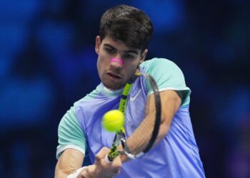 Alcaraz se reengancha al Masters con victoria contra Rublev