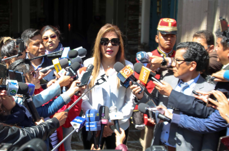 Alcón exhorta a los sectores a participar en la mesa de trabajo del Gobierno