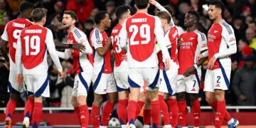 El Arsenal gana al Mónaco y acelera hacia los octavos de la Champions