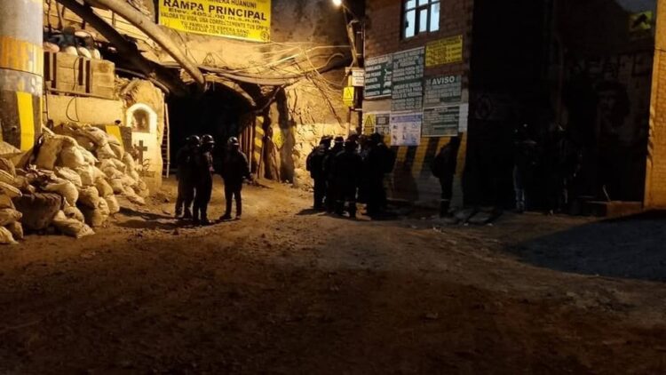 Fiscalía intensifica operativos para capturar al autor del asesinato de un minero en Oruro